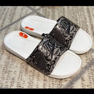 Nike Women’s Slides size 8